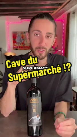 Comment choisir son vin en supermarché ? 🛒 . . . . 🎥 @claudia_cochet  . #supermarché #vin #choisitonvin #astuce #cave #selection #sommelier #winelover #tastewine 