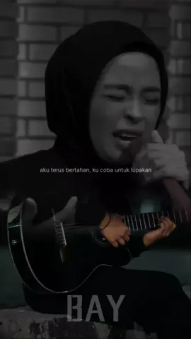 aku terus bertahan, ku coba untuk lupakan ~ #kotakband #tantrikotak #tantrifeatindahyastami #fypシ #fypシ゚viral #foryou #foryoupage #lirikmusik #bayyymusik 
