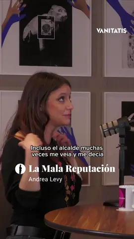 #AndreaLevy cuenta en el podcast de Vanitatis cómo le apoyaron en el Partido Popular.  🎧 Escucha el podcast completo en Spotify, YouTube o Ivoox. Un episodio grabado en el @thompsonmadridhotel #andrealevy #lamalareputacion #podcast #vanitatis 