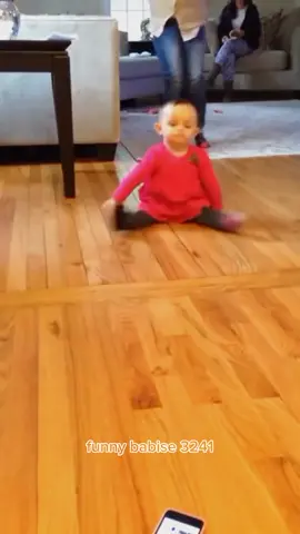 funny babise short funny videos from united States🇺🇸🇺🇸 #sofunny #funnybabies #america #sofunny #lovebaby #fyp #untedkingdom #vlogs #fun #cute #funnyvideos #foryou #baby #unitedstates 