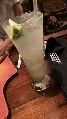 @Longhorn Steakhouse #parmeseanlambchops #margarita #spinachdip everything was amazing 10/10 my first review video, no voice over lol 🥂