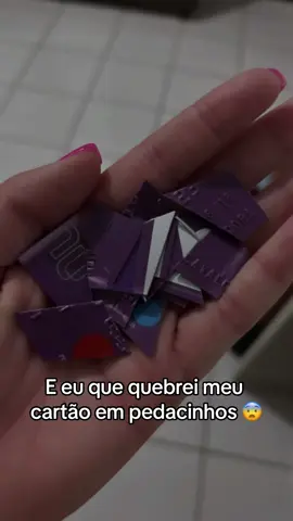 Kakakakak a vida do pobre não é fácil, nunca foi. #pobre #emprestimo #meme #eupagueisim #caloteiro #ezoeira #soquenao 