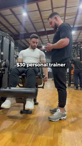 You pay for what you get 👇🏽 While you don’t need someone to lift the weights for you… You still need someone who has your health and well-being at their focus.  Personal trainers that aren’t distracted on their phone, checking their messages and watching the clock.  I’ve seen some pretty funny things in the gym. However, seeing PT’s neglect clients isn’t something I have a laugh about.  Personal Training is about trust. Never take that for granted. Your client always comes first, not your “IG” messages… #gym #gymhumor #pt #personaltrainer #pthumor #fitfam #onlinecoaching 