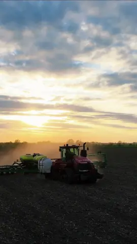Plant 2024 🌽 #fyp #farming #farm #farmer #ag #agriculture #jellyroll #heaven #godscountry #tractor #johndeere #caseih #planting #corn #iowa #sunset 