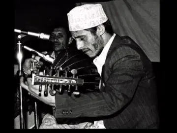 الفنان الشعبي علي حنش على فكره الفنان الوحيد اللي يغني بدون شعراء وبدون ملحنين بجهده  وعوده