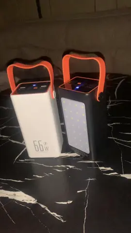 พาวเวอร์แบงค์ความจุขนาดใหญ่พิเศษ เอาชนะแบรนด์อื่นในตลาดได้ทันที POWER BANK#IPHONE#โทรศัพท์มือถือ#ธนาคารพลังงาน