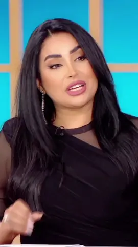 الفروقات يمكن تذويبها  يمكن لإثنين أن يصبحا واحداً في حين أن كثيرين تزوّجوا لأنهم متشابهون فأنجبوا فوارق كثيرة . #نجاح_المساعيد #اكسبلور #ترند #ادهم_الشرقاوي #foryoupage #اكسبلورexplore #LitDifferent #foryoupageofficiall #كلام_نواعم #mbc #فرق_العمر 