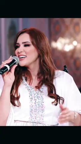 حبيت جميّل ياريتني ظلهُ ..❤️❤️🎼. #موسيقى #غناء #طرب #فن #الجمال #بتول_بني #طربيات #مقامات #عزف #فن #music #امال_ماهر #جدة #الرياض #دمشق #القاهرة #حمص 