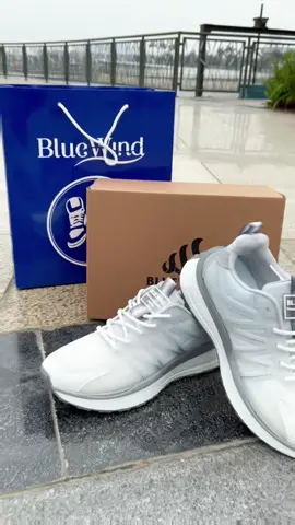 Mẫu giày đôi 68376 bestseller của nhà Bluewind #giaybluewind #xuhuong #sneaker #giaythethao #fashionshoes #thinhhanh #giay #giaydep #thoitrang #lotgiayemchan #lotgiaythoangkhi #lotgiaykhumui 