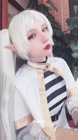 Just trying some cupcut videos lol Song so cute! #CapCut #foryoupage #fyp #frieren #frierenbeyondjourneysend #frierencosplay #cosplay 