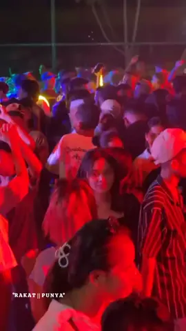 #fyp #fypシ #masukberanda #masukberandafyp #batamtiktok #batampunyacerita #partybatam💃🔥💫 #lagubikinnonanonabegger🔥 #lagubikinnonanonabeggerdalamtenda💃🔥 #rakattimur #rakatbatam #rakatpunya #nttpride🏝🔥 