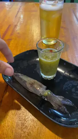 Cùng thưởng thức mực nhảy tại đảo Cô Tô nào #dulichcoto #coto #reviewcoto #lanbiencoto #checkincoto #dulichquangninh #coto2024 #honcachep #tour3daocoto #caumucdem #mucnhay #muc #LearnOnTikTok 