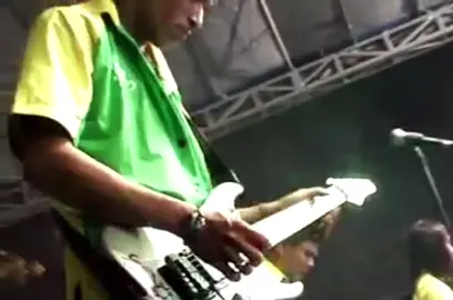 Pilih Dia_OM Sera #ompalapa #omsera #ombianglala #omarmega #ombinaria #ommonata #newpallapa #agengmusic #omrgs #dangdutclassic #iphank  #kyageng #cakmet #fanskyageng #tiktok #vt #viral #fyp #pilihdia #viavallen 