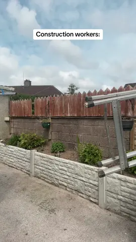 🧍🏻‍♂️🏃🏼‍♀️ #irish #fyp #foryoupage #foryou  #trending #funny #viral #xyzbca #skit #sketch 