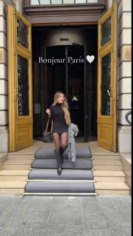 Bonjour Paris ❤️ insta @sofia_ocampo97 #paris #parisgoals #otd #parati #fyp #Lifestyle #gossipgirl #french #luxurylife 