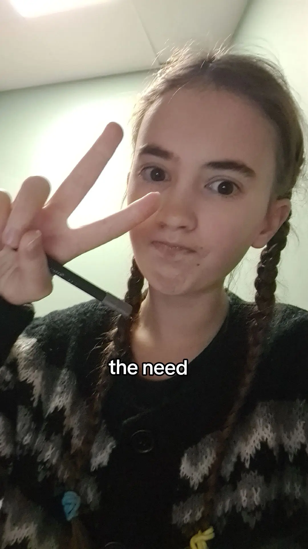 ⚠️Att bara jaga höga betyg är inget som du kommer må bra av i längen! Det är så mycket viktigare att du fokuserar på din psykiska (och fysiska) hälsa, o första hand! Se till att du mår bra i dig själv, tycker om dig själv, att du äter tillräckligt många och tillräckligt stora portioner så att du orkar tänka och må bra! Skolan kommer alltid i andra hand. Du är viktigtast! kom ihåg det! Att ha bra betyg spelar ingen roll om du själv inte mår bra!!❤️🙏⚠️ #foryou #foryoupage 