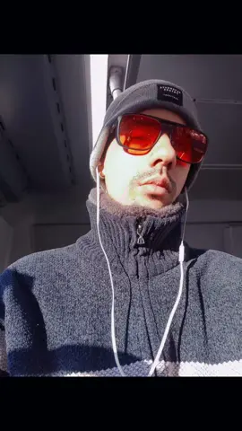 reviviendo clásicos como siempre 😉... Año 2008 y escuchaba esta canción en mp4 😅 #foryou #parati #fyp  #fypシ # #chileno #viral #arcangel 