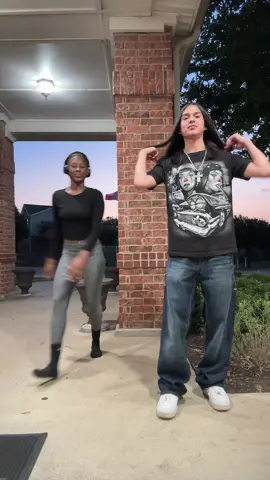 We hth😭😝@Silk press #fyp #viral #trending #silkpress 