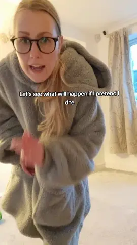 Just to clarify.... I did not let him hump me.. He humped the air behind me, so I first noticed what he was doing when I looked up.. The camera angle is just really unfortunate! 😂 #funnydog #dogs #dogtok #foryou #fyp #dog #dogsoftiktok #goldenretriever #pet 