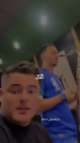 Saiu pra arrasar e voltou arrasada 🎶  . . . . #hitsviciantes #heitorcosta 