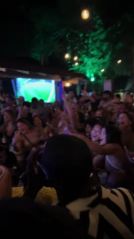 brazilian energy 🇧🇷 #brazil #party #festa #pagode #brazilianparty #riodejaneiro 