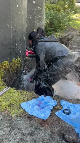 Don’t worry, only a bathtub or two or water went back to the ground where it came from. That went well!  A quick repair on a water storage tank before the next two are getting delivered for tie in.  @Milwaukee Tool @carhartt  Follow @the_ladyplumber for more! 🔥 💧  🔥  💧  #MilwaukeeTool #NothingButHeavyDuty  #milwaukeetools #milwaukeem18 #m18bandsaw #wellwater #cistern #waterstorage