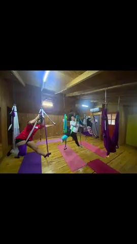 Amor infinito al Aero yoga 🥰 #villarrica  #aeroyoga  #yoga  #wellness  #aeroyogawellnes  #aeroyogavillarrica  #aeroyogachile  #aeroyogastudio  #yogagirl  #villarricachile 