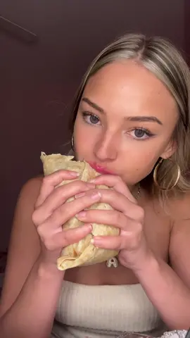 who remembers when i used to work at chipotle #mukbang #chipotle 