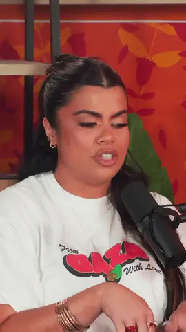 the world is truly so lucky to have @alokvmenon ❤️ one of my fave episodes fr!!! make sure yall clock in!!! 🫵🏽 