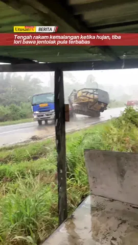 9 MEI 24: Kejadian berlaku semalam, katanya di Sandakan, Sabah. 📽 milik nalpareare. #trendingnewsmalaysia #fyp #beritaditiktok #accident 