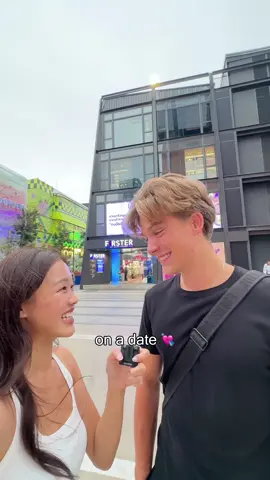 Thai girl and Danish guy goes on a date 🇹🇭🇩🇰 @PetchZ เพชรแซส 💎 @Oliver Svejstrup Brynnum 