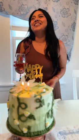 I had so much fun for my birthday 🎂🫶🏽 #CapCut #birthdaygirl #birthdayfreebies #freebies #freebiesforyourbirthday #maybirthday #taurus♉️  #birthdayparty #birthdaycake #birthdaymonth #may 