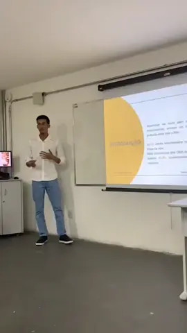 Apresentação do TCC 1. Tema: Nutrição Materno Infantil: quais são as implicações do desmame precoce na saúde do lactente? #apresentacaotcc #tcc 