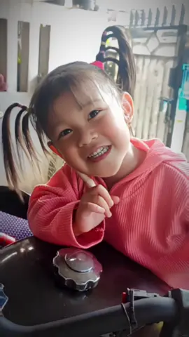 Kembali lagi dengan kuncir air mancur Syasa👋🏼😍 *kbetulan mamanya lg rajin hehehe #CapCut #Kunciran Rambut Anak Viral #stylerambut #ootdanakperempuan 