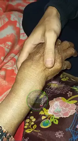 Cara membetulkan sendi pergelangan tangan yang seger #wahyucimande #panggilan #nenek #sembuh 