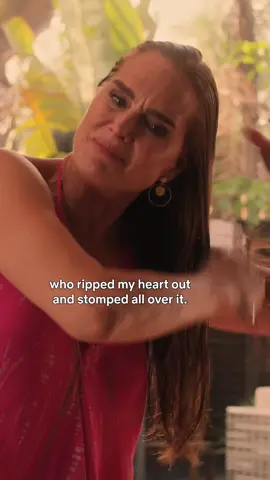 Running into your ex is hard… running into your ex at your daughter’s wedding is CHAOTIC. #motherofthebride is now playing globally, only on @Netflix! 