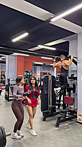 Sigma boy 👿 #calisthenics #workout #pullups #handstand #power #foryou #streetworkout #fitnessmotivation #hassanfitness07 #muhammadzada007 #gym #viral 