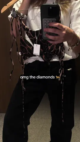 i can’t  #lucreziastudio #leopardprintbikini #leopardprint #summermusthaves #summer2024 