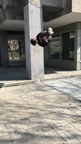 ! Efectuat de profesionist #freerunning #fyp #parkour #sport 
