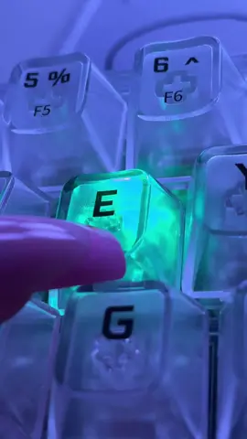 e 🤍 #goviral #explore #fypシ #keyboardtrend #blowthisup #iloveyou #ilovee #e #foryoupage #fy #fyp 