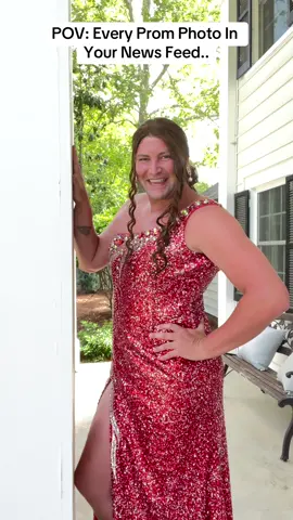The amount of tea pot poses i’ve seen this week 😭😭😭  #prom #prom2024 #fyp #promdress 