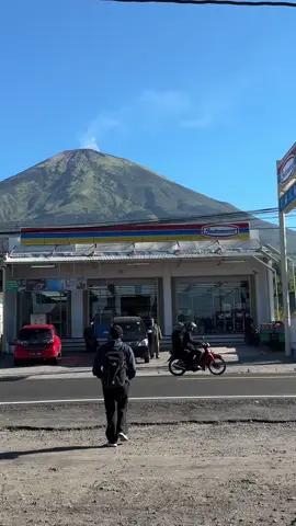 Belanja with view #wonosobo #japan 