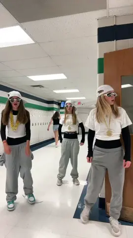 Talent show w @simone @alana #fyp #viral #whattheblicky #fouryoupage #cute #dance #dancer #dancing #dancin #dances #w #soujaboy 