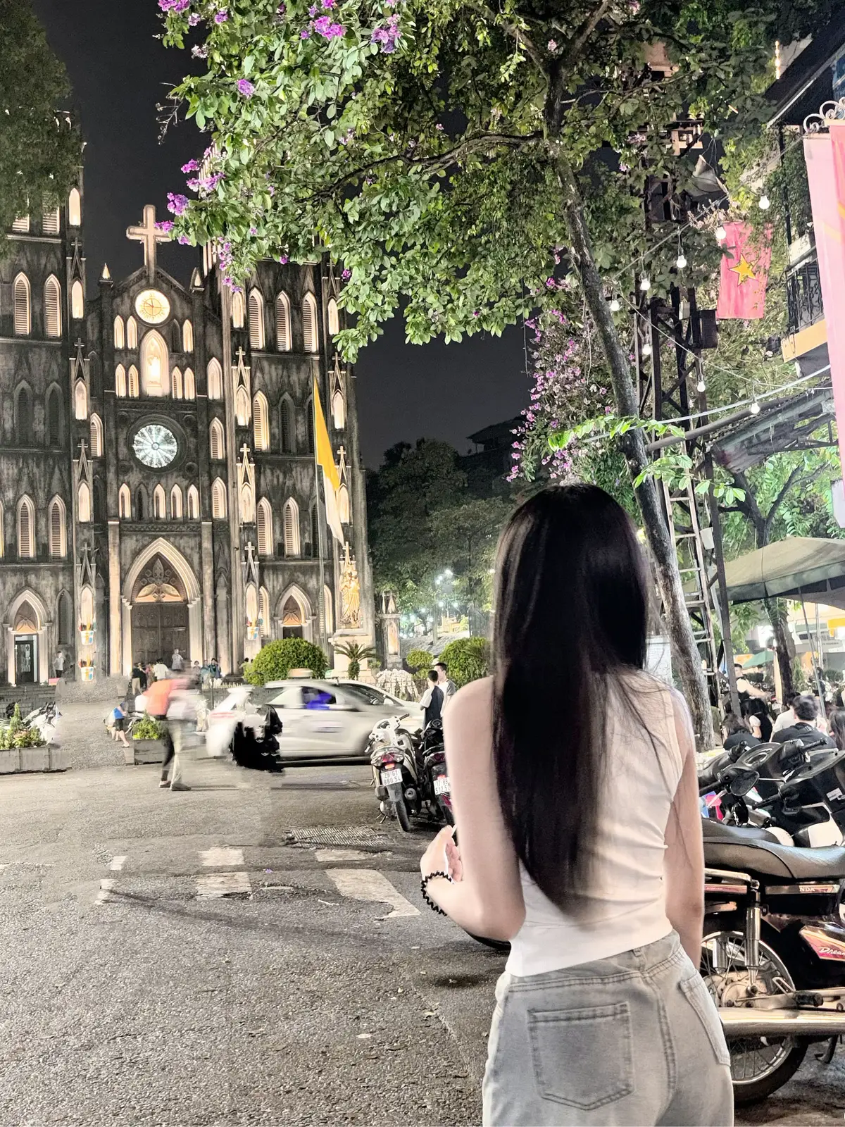 khi còn trẻ, họ có muôn vàn quy chuẩn về tình yêu nhưng sau cùng em nghĩ rằng em sẽ gật đầu với một người đơn giản nói rằng 