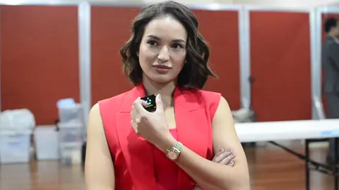 EXCLUSIVE |#LumuhodKaSaLupaTV5 star Sarah Lahbati, pumapatol kaya sa bashers? Luhod o Laban? Alamin ang kanyang sagot mula rito sa #TV5DigitalExclusives' “Luhod O Laban!” #LumuhodKaSaLupaTV5 WEEKDAYS | 2:30PM #HaponChampionTV5