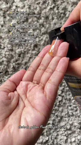 sekarang punya uban udah ga perlu malu lagi. pakai @MYIWE aja jadi kembali mudah meski cuma pakai shampoo #kembalimudacumapakaishampoo #myiwehaircoloring #myiwe #penghitamrambut #shampoouban #racuntiktok #haircoloring #penghitamuban #shampoo 