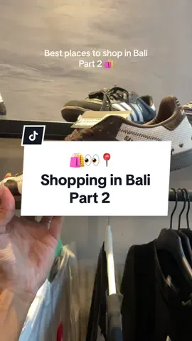 Where to shop in Bali:  📍Cripsy Duck Original  #balirecommendation #balihotspots #360guidesbali #balifoodandtravels #fyp #canggubali #shoppingbali #shoppingcanggu #canggu 
