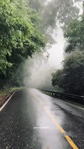 Vibes gurete ketika hujan 😍🥰 #story #laguaceh#bergek #wisataaceh #gurute #foryoupage #fyp 