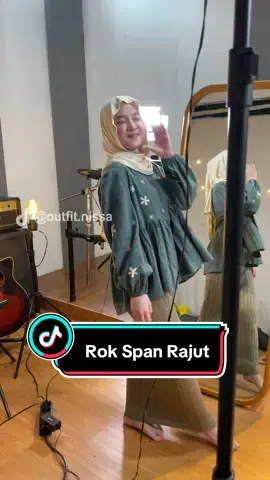 Rok span rajut rekomendasi aku,motifnya polos,simple tapi tetap lucu😍😍 #rokrajut #rokspan #outfitnissasabyan #nissasabyan #fyp #fashion