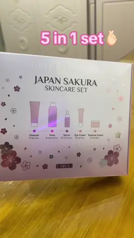 Best seller skin care set 5 in 1 na😱😱#fyp #fypシ゚viral #fypage #fyppppppppppppppppppppppp #skincare #skincareroutine #trend #glassskin #viral #japan #sakura 